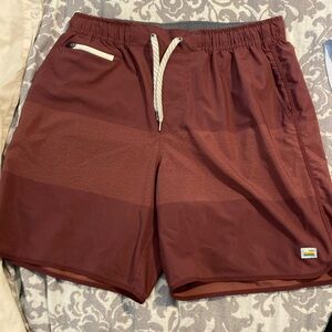 Men’s red Vuori Shorts Large